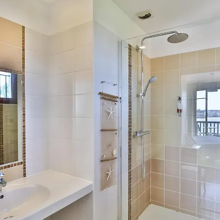 מלון Agur Deneri