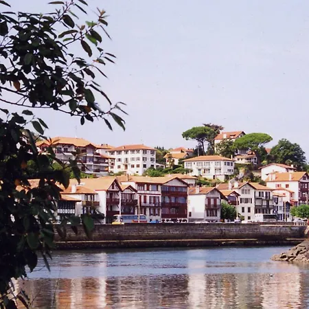 מלון Agur Deneri סיבור