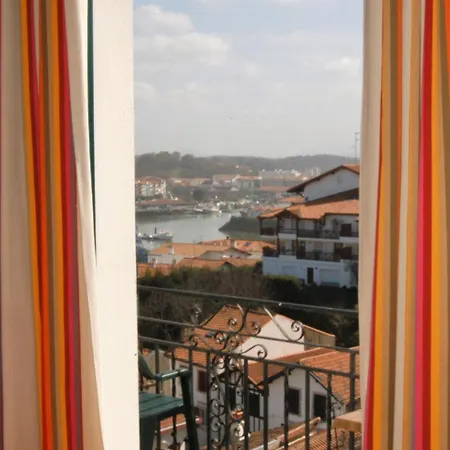 Agur Deneri Hotel 3*