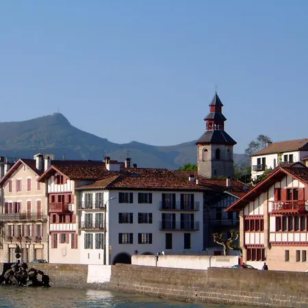 מלון Agur Deneri 3*