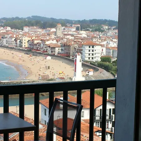 Agur Deneri Hotel