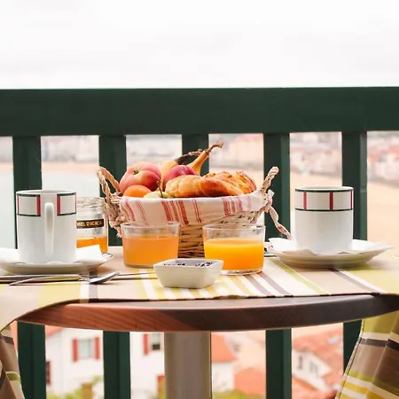 Agur Deneri Hotel