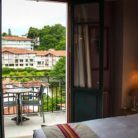 Agur Deneri Hotel