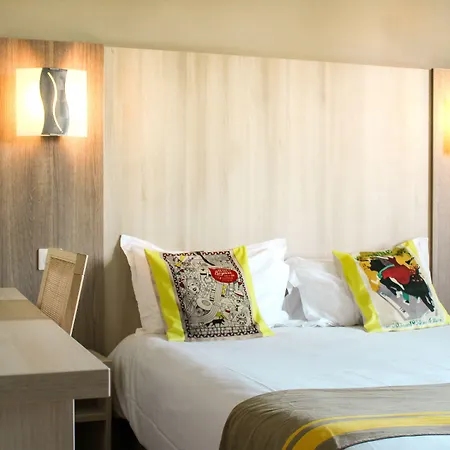 Agur Deneri Hotel