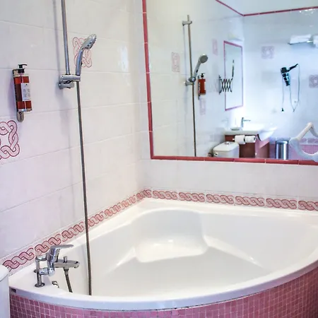 Agur Deneri Hotel