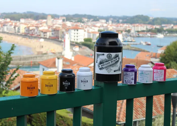 Szálloda Agur Deneri